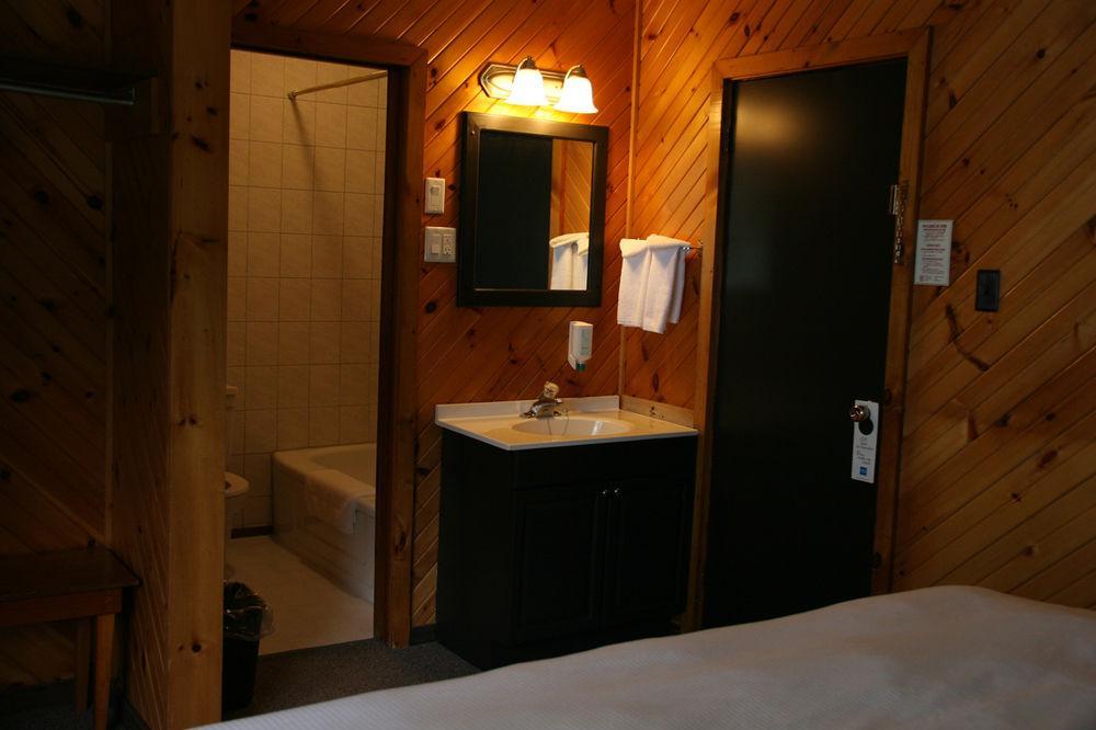 Beachwood Resort Deer Bay Exteriör bild